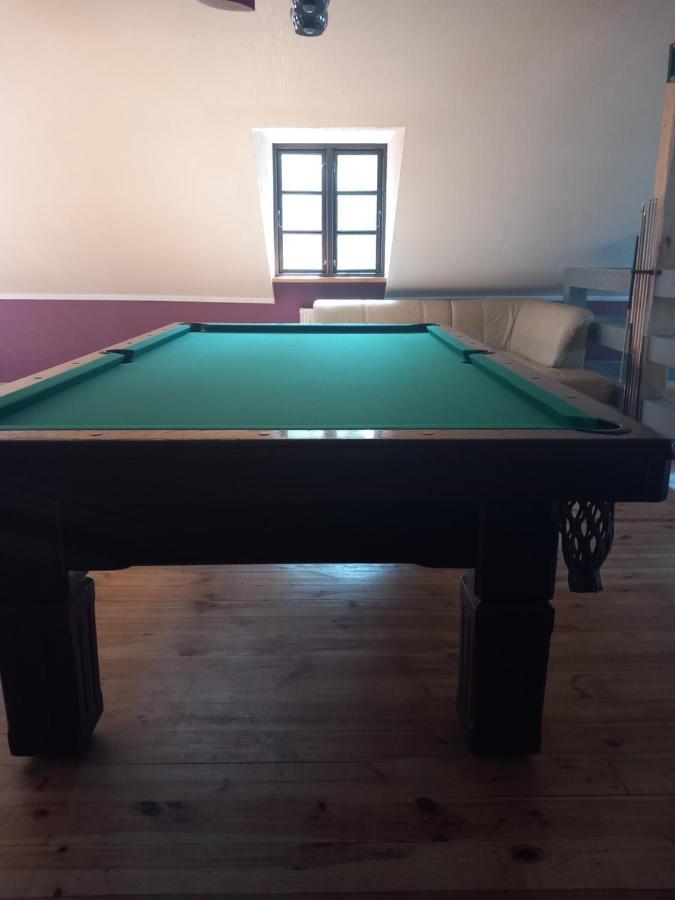 Hotel Dobry Klimat à Uniejów Extérieur photo