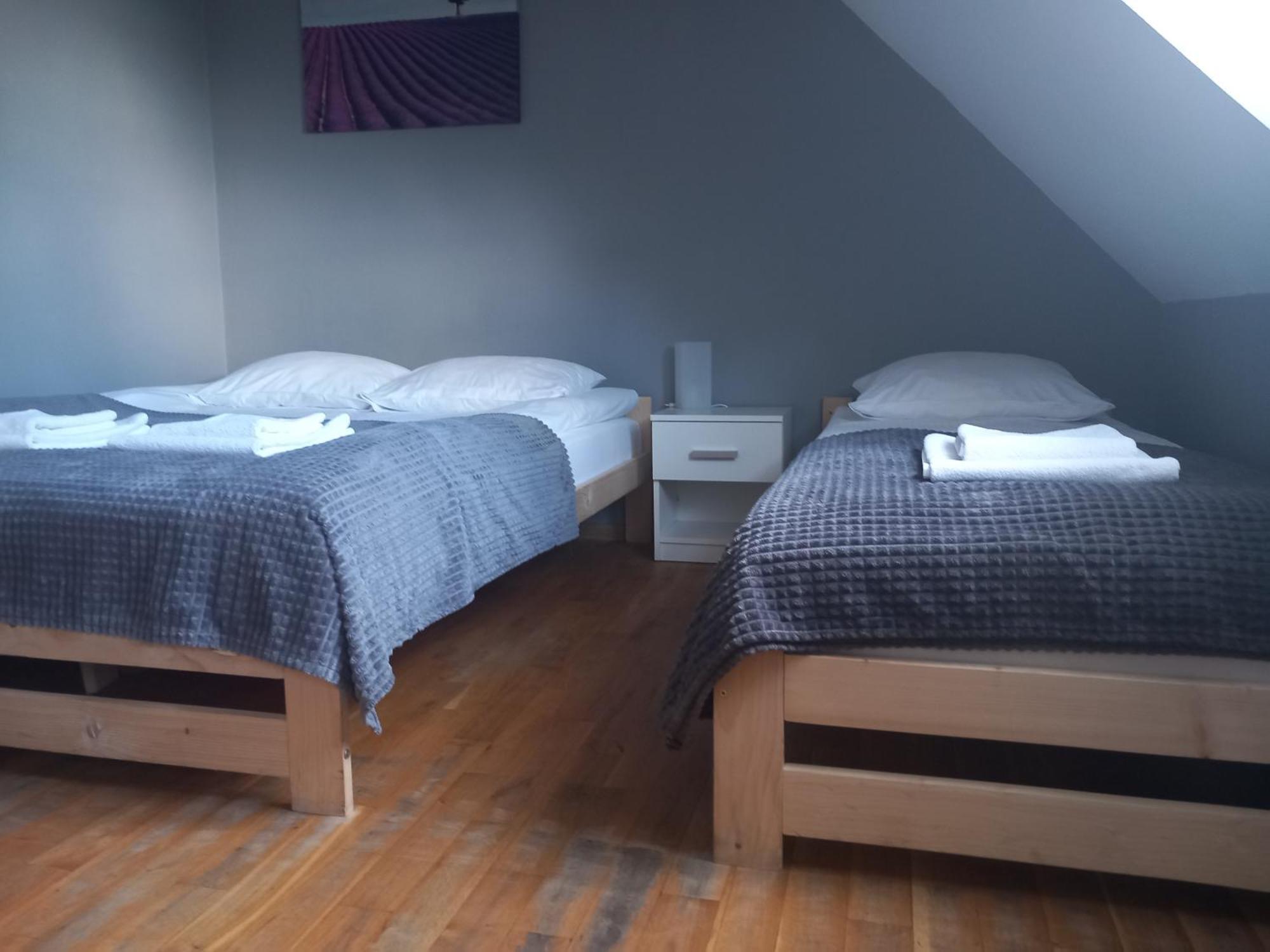 Hotel Dobry Klimat à Uniejów Extérieur photo