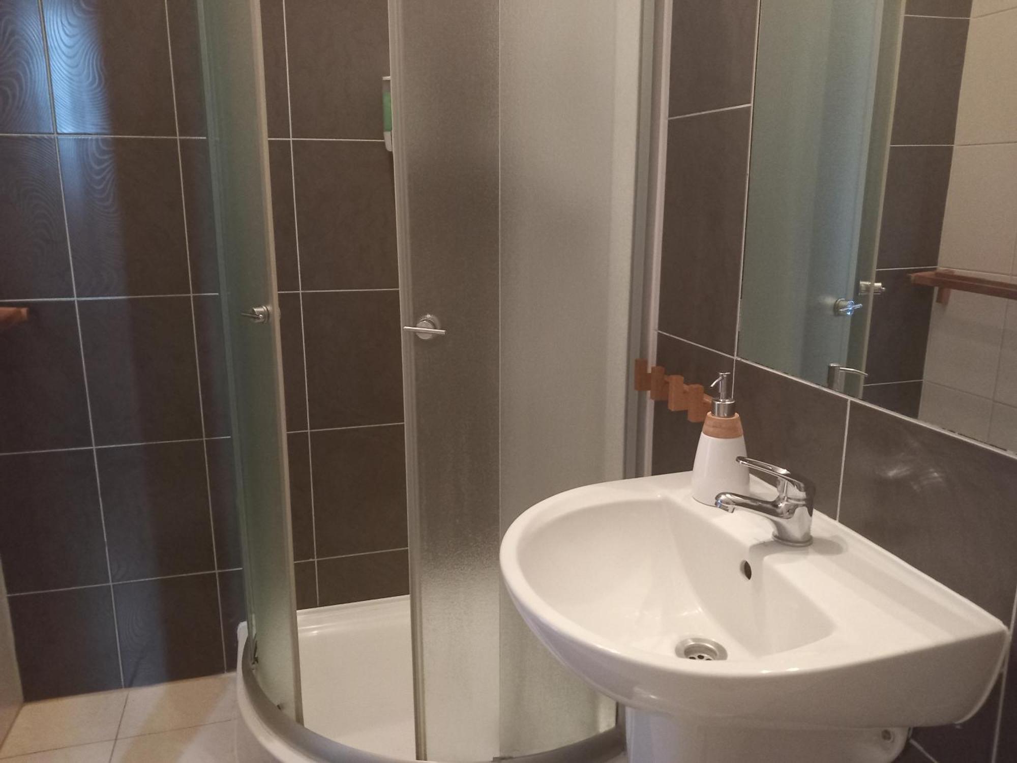 Hotel Dobry Klimat à Uniejów Extérieur photo
